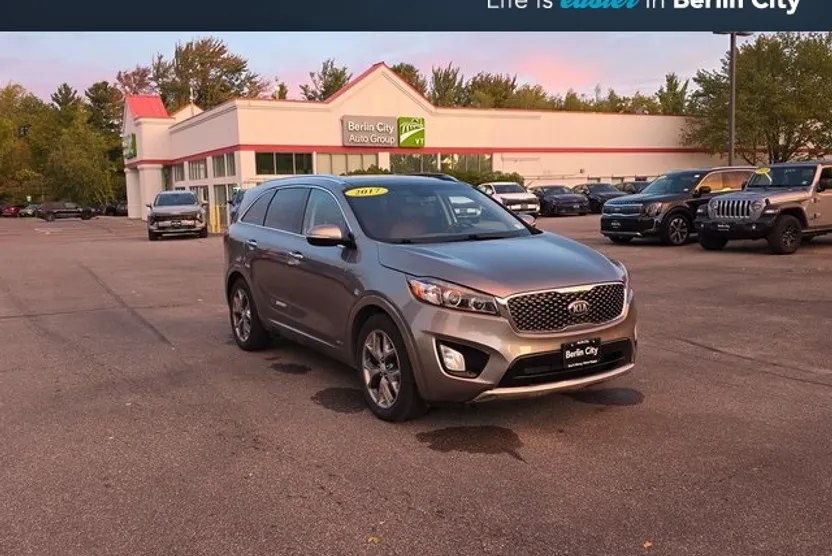 2017 Kia Sorento SX photo 1