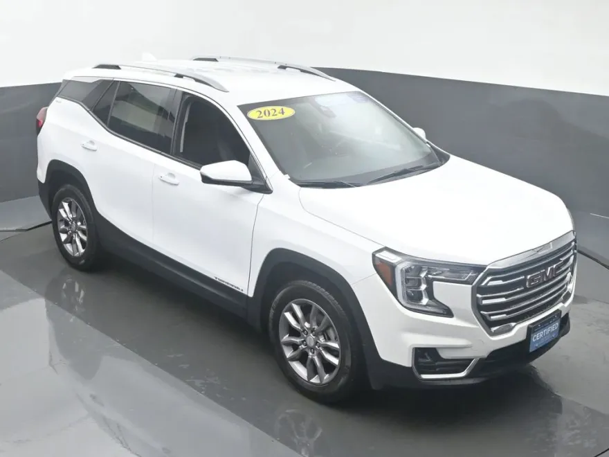 2024 Gmc Terrain SLT photo 1