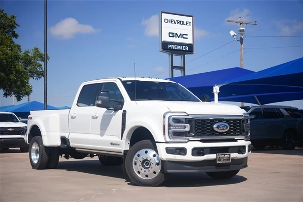 2025 Ford F-450 photo 1