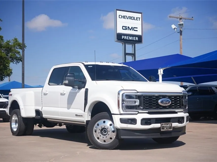 2025 Ford F-450 photo 1