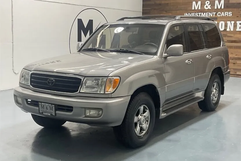 2001 Toyota Land Cruiser VX photo 1