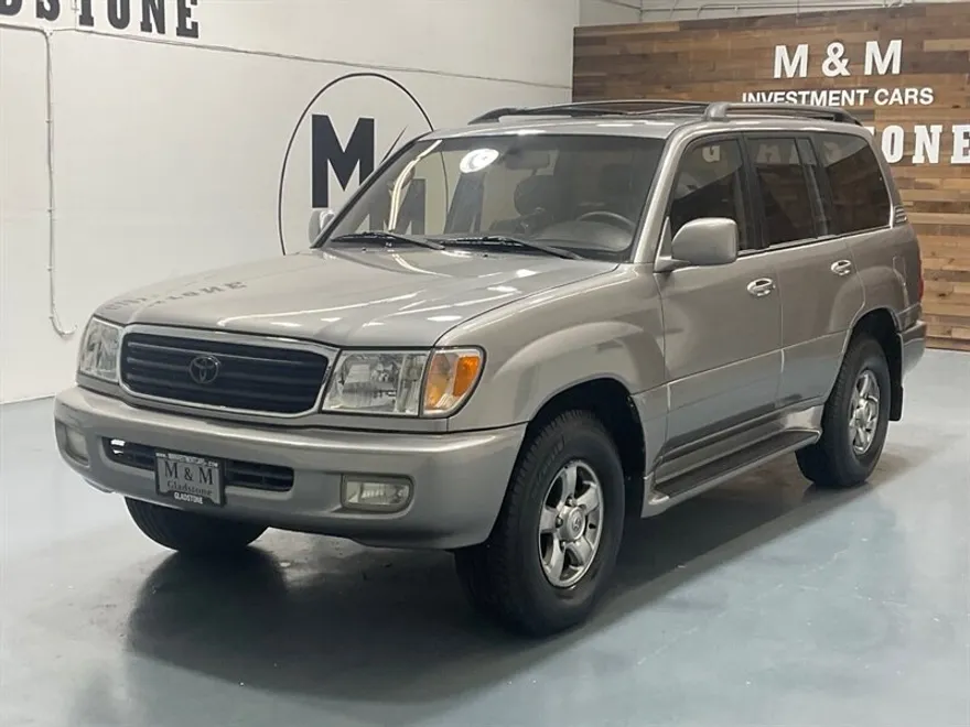 2001 Toyota Land Cruiser VX photo 1