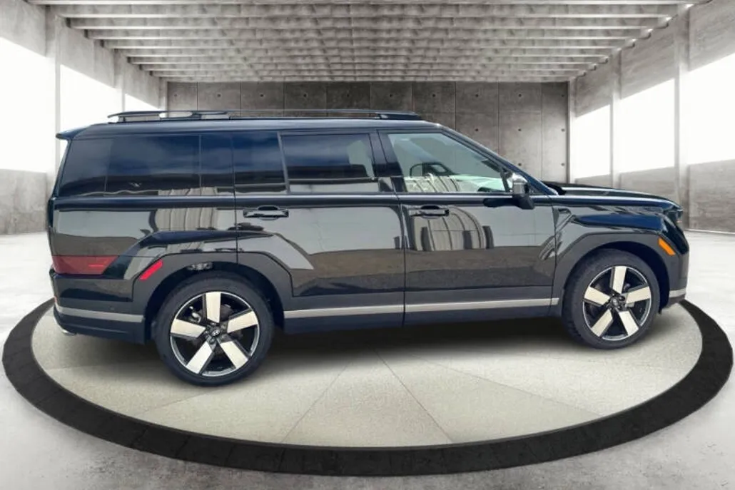 2024 Hyundai Santa Fe Limited photo 1