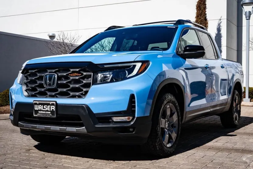 2024 Honda Ridgeline TrailSport photo 1