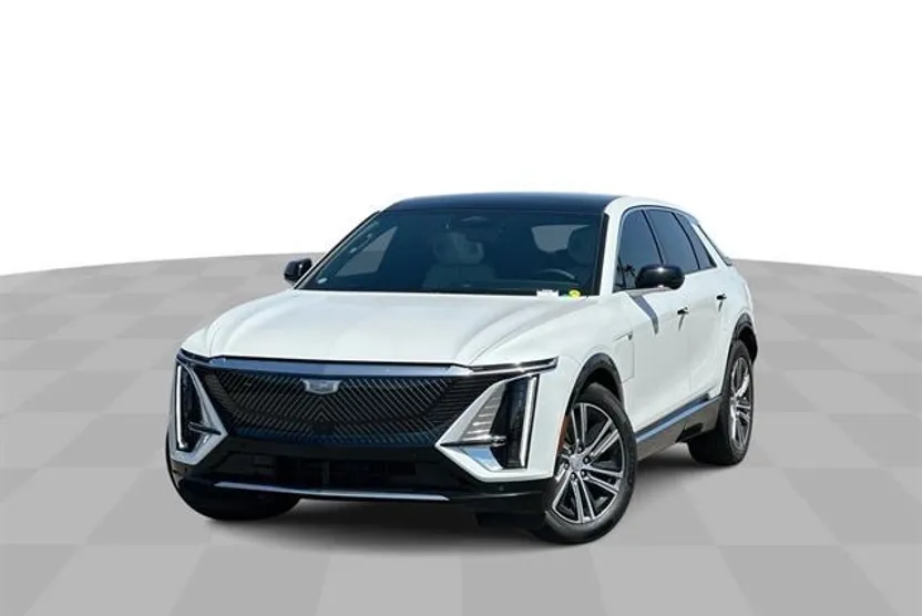 2025 Cadillac Lyriq Luxury photo 1