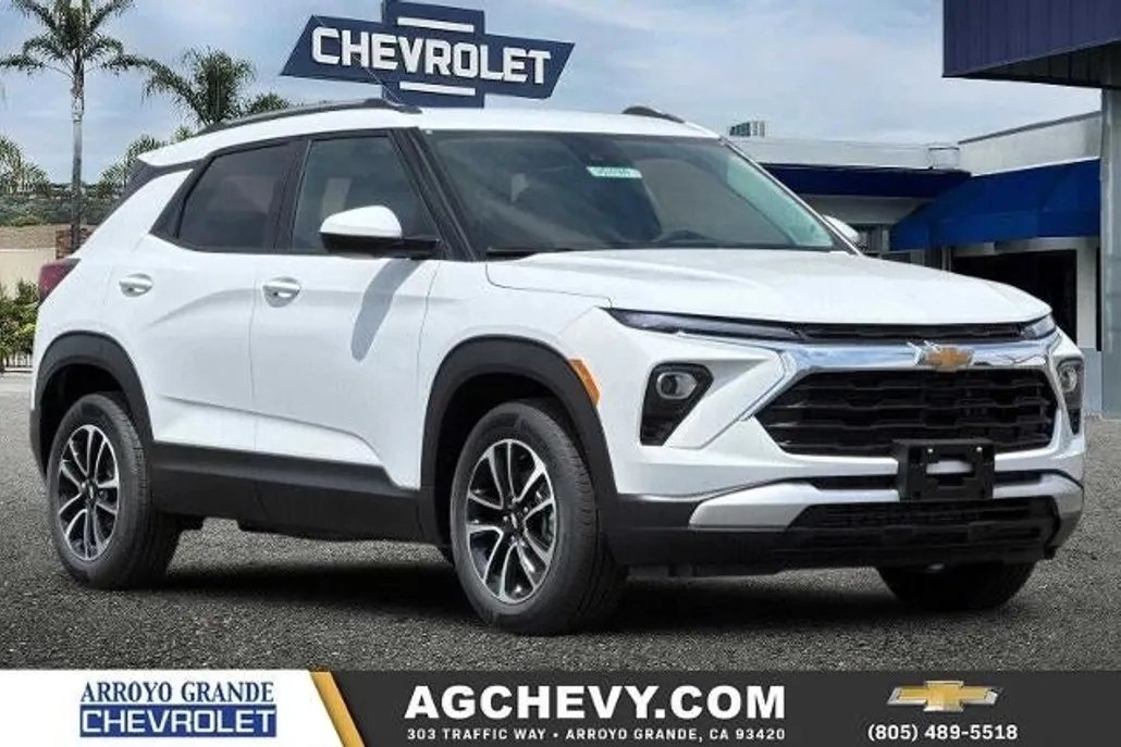 2025 Chevrolet Trailblazer LT photo 1
