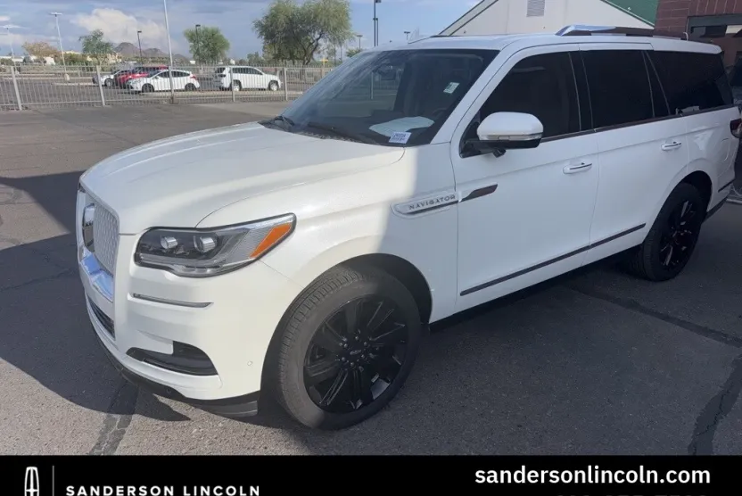 2023 Lincoln Navigator Reserve photo 1