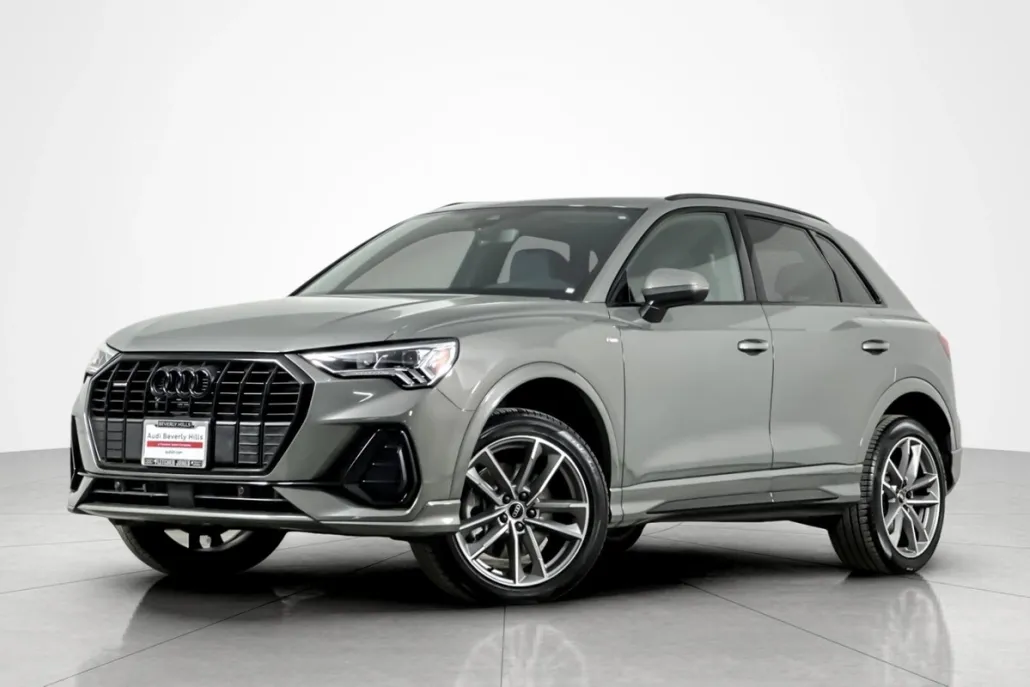 2025 Audi Q3 S line Premium 45 TFSI photo 1