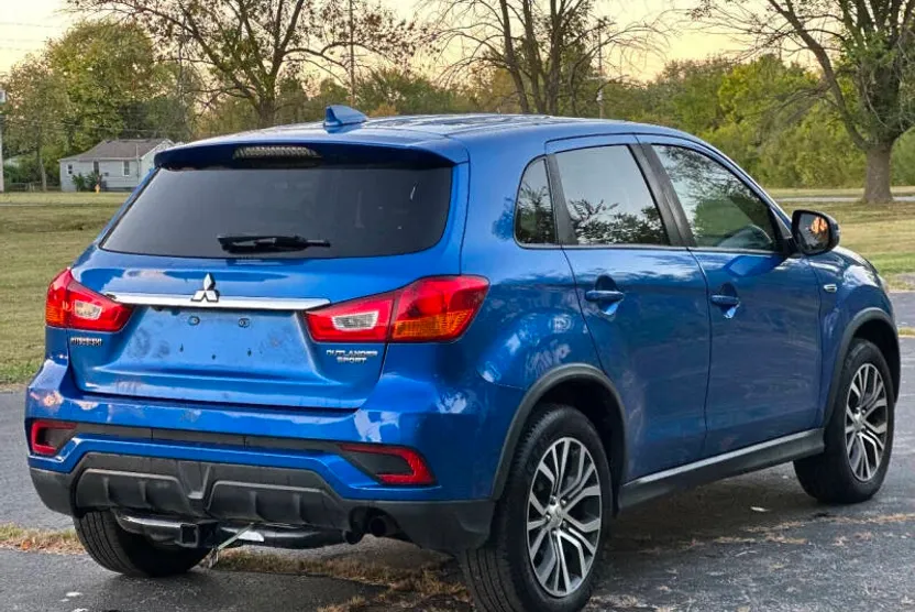 2018 Mitsubishi Outlander Sport ES photo 1