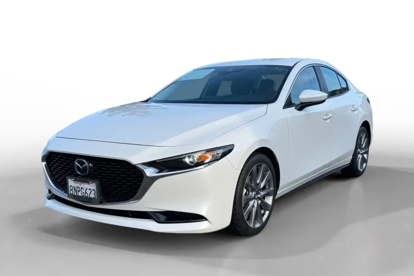 2020 Mazda Mazda3 Preferred photo 1