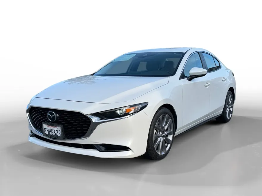 2020 Mazda Mazda3 Preferred photo 1