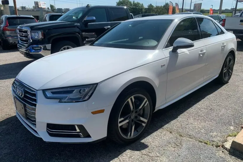 2017 Audi A4 TFSI Premium photo 1