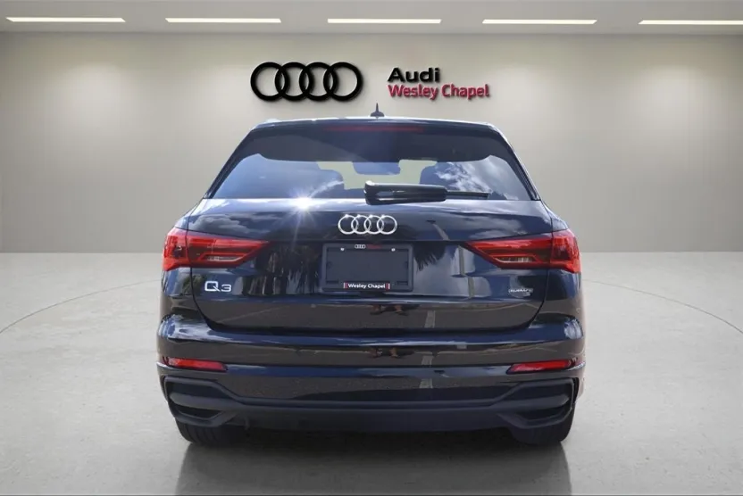 2025 Audi Q3 45 TFSI S line Premium Plus photo 1