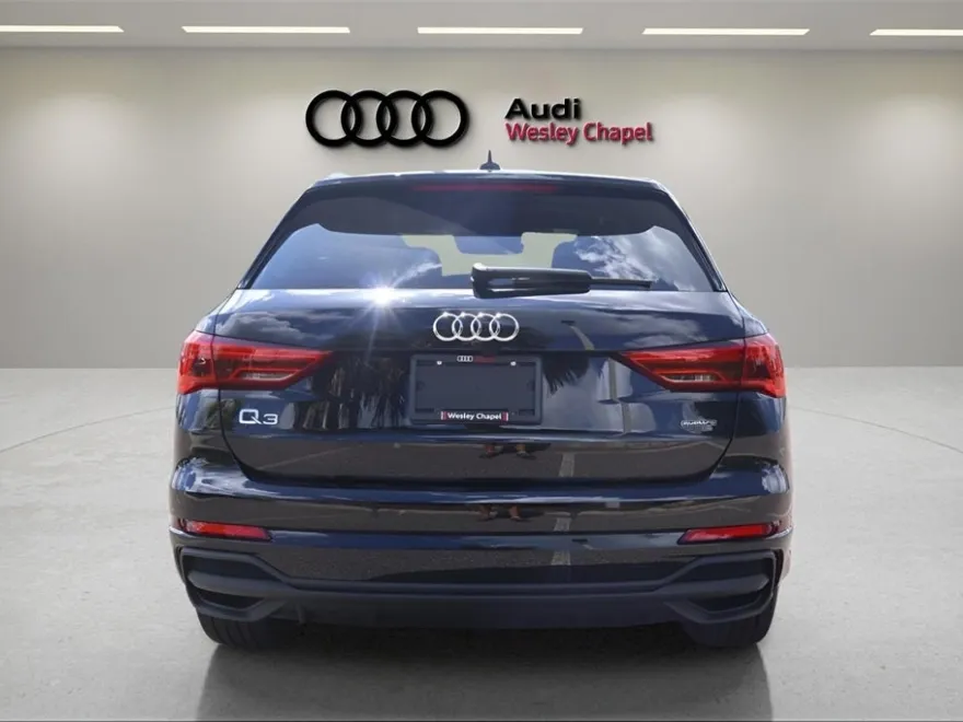 2025 Audi Q3 45 TFSI S line Premium Plus photo 1