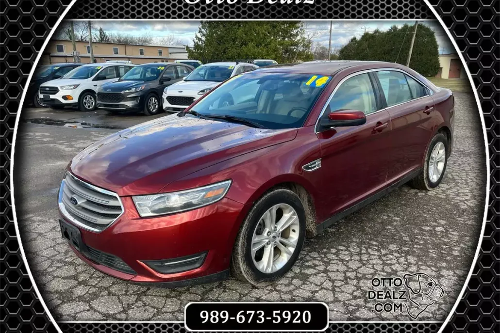 2014 Ford Taurus SEL photo 1
