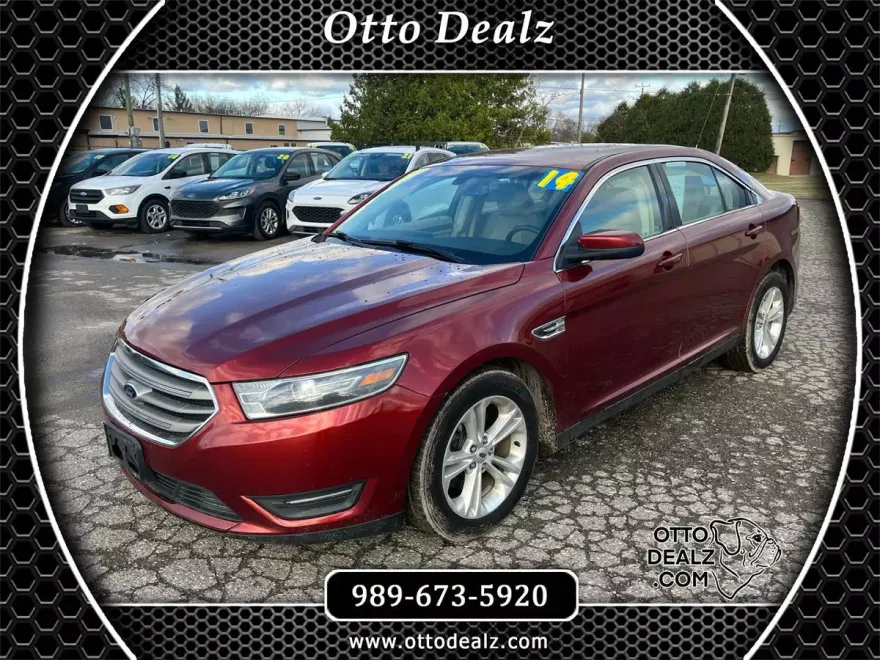 2014 Ford Taurus SEL photo 1