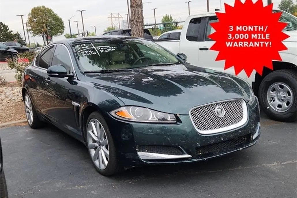 2013 Jaguar XF photo 1