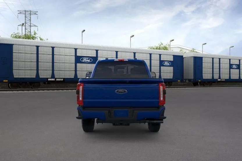 2026 Ford F-250 Lariat photo 1