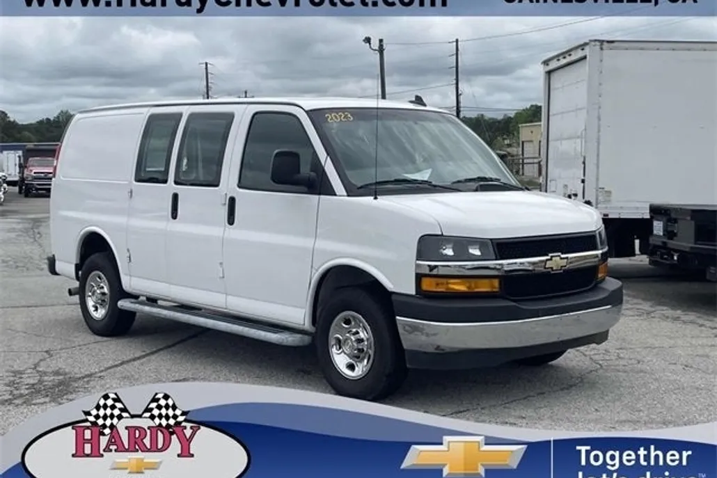2023 Chevrolet Express Cargo 2500 photo 1