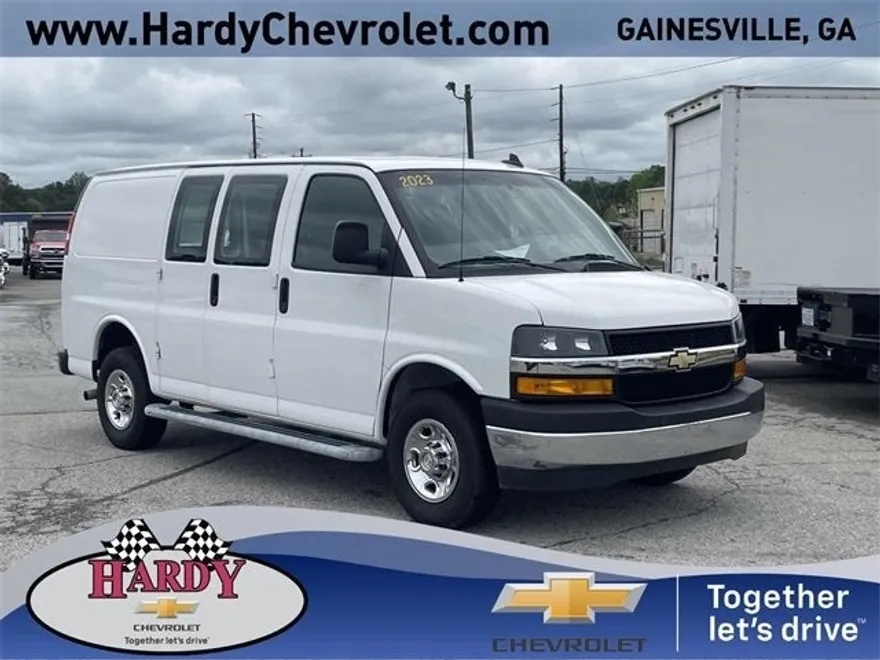2023 Chevrolet Express Cargo 2500 photo 1