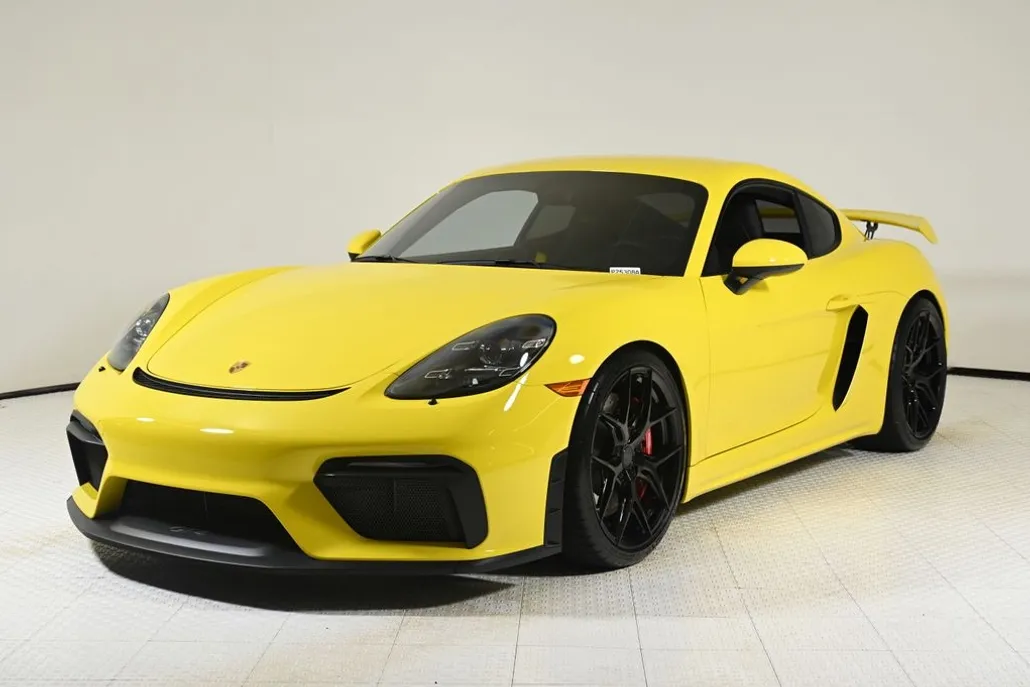 2023 Porsche Cayman GT4 photo 1