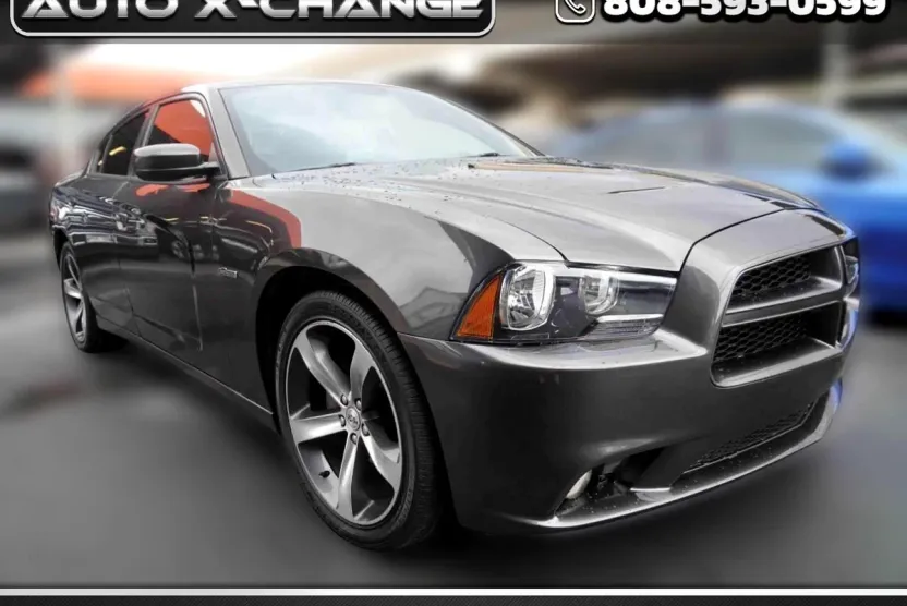 2014 Dodge Charger SXT photo 1
