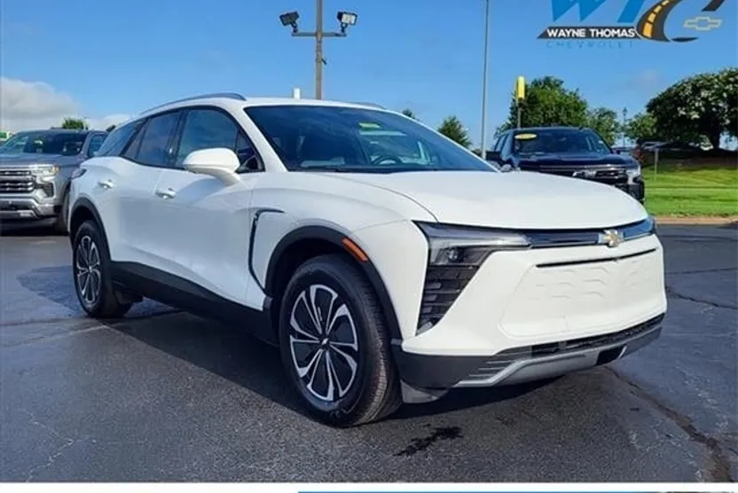 2024 Chevrolet Blazer EV photo 1