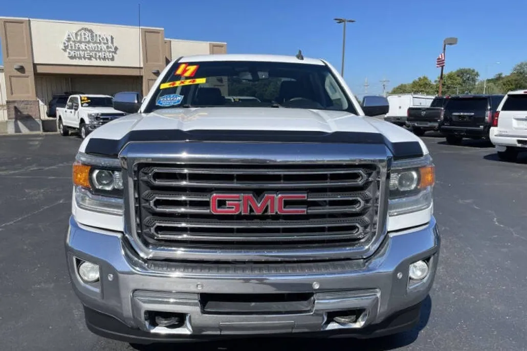 2017 Gmc Sierra 2500 SLT photo 1