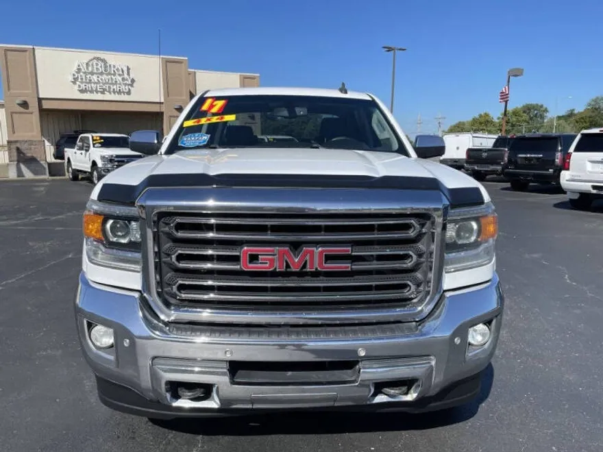 2017 Gmc Sierra 2500 SLT photo 1