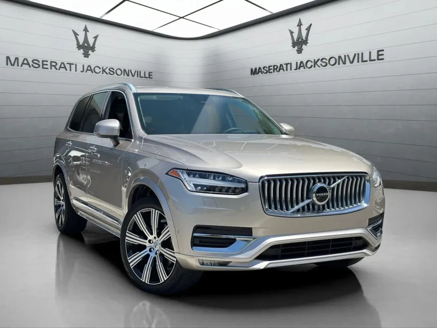 2023 Volvo XC90 Ultimate photo 1
