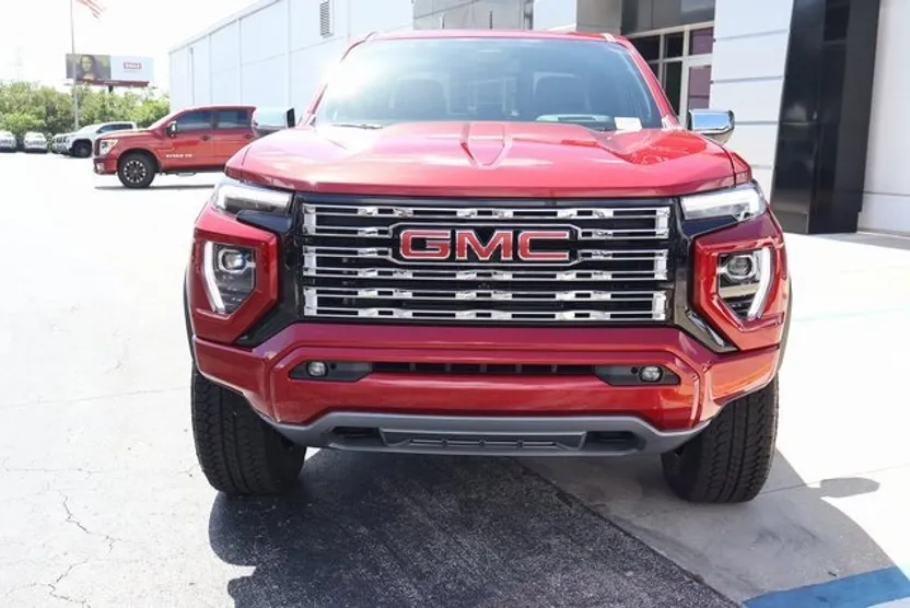 2026 Gmc Canyon Denali photo 1