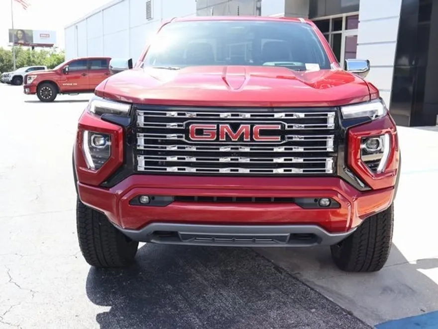 2026 Gmc Canyon Denali photo 1