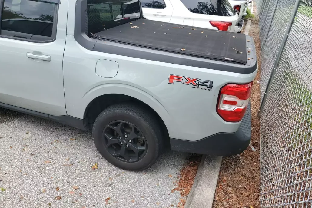 2022 Ford Maverick Lariat photo 1