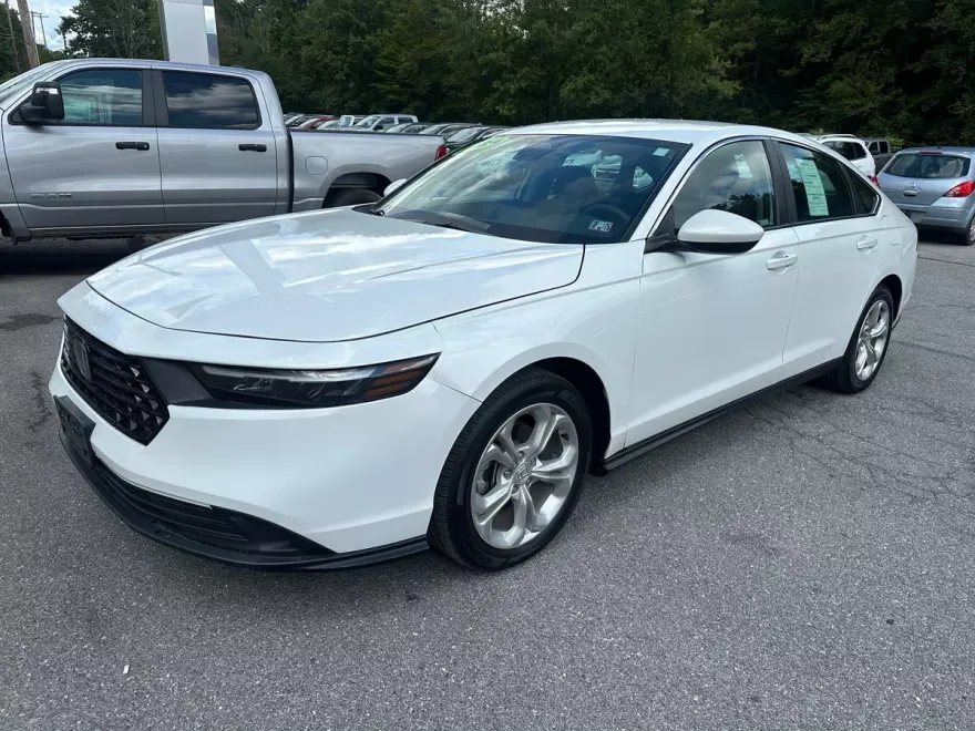 2024 Honda Accord LX photo 1