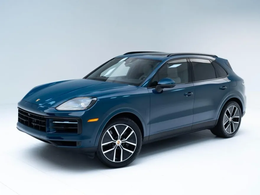 2024 Porsche Cayenne E-Hybrid photo 1