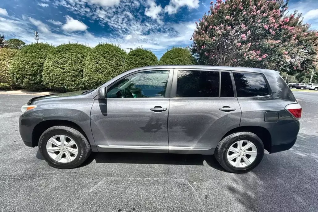2012 Toyota Highlander Base Hybrid photo 1