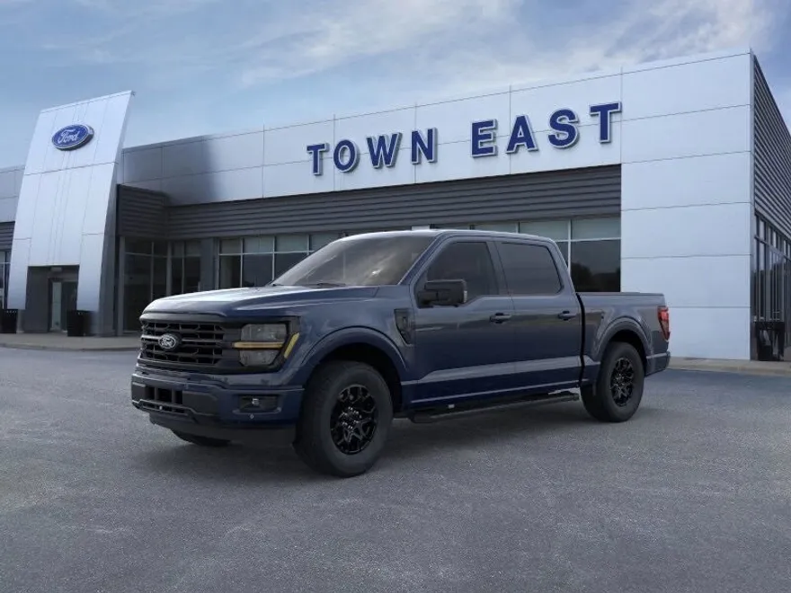 2025 Ford F-150 XLT photo 1