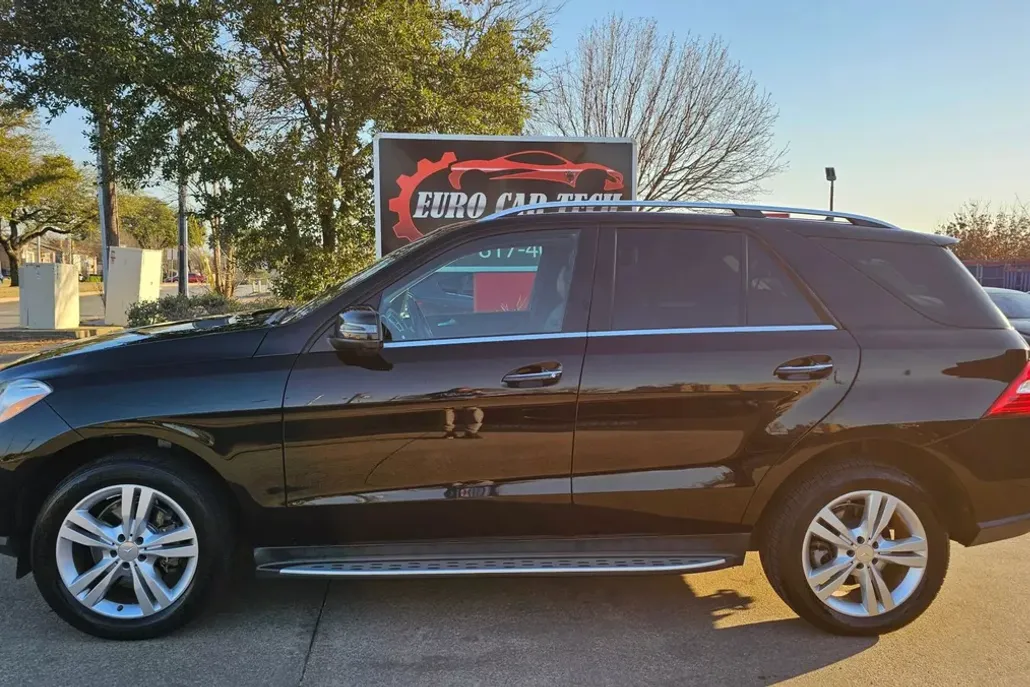 2013 Mercedes Benz ML 350 4MATIC photo 1