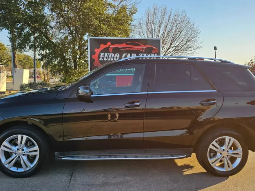 2013 Mercedes Benz ML 350 4MATIC photo 1