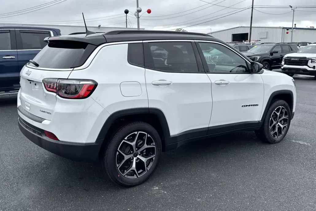 2025 Jeep Compass Limited photo 1