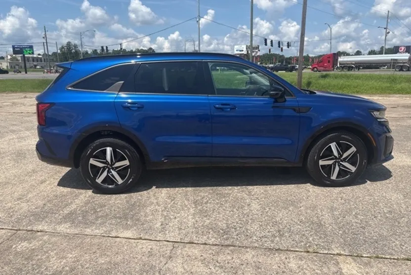2021 Kia Sorento EX photo 1