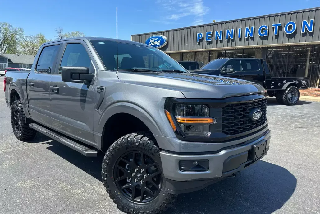 2025 Ford F-150 STX photo 1