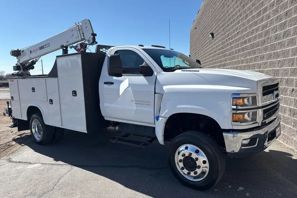 2024 Chevrolet Silverado 5500HD Work Truck photo 1