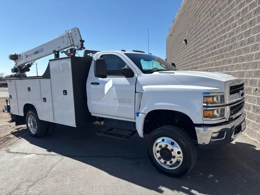 2024 Chevrolet Silverado 5500HD Work Truck photo 1