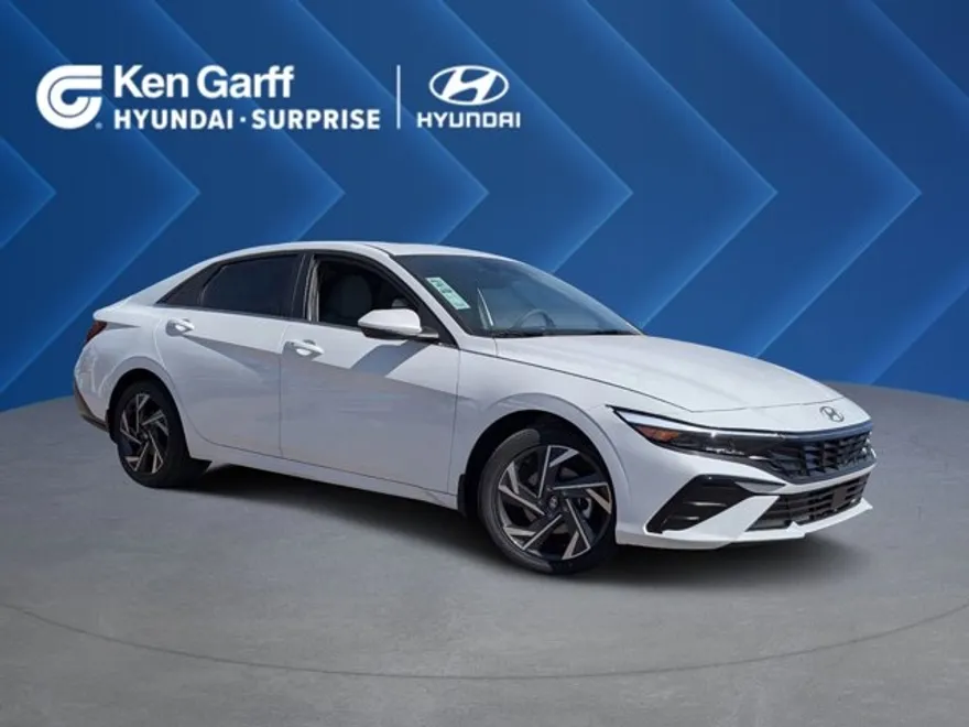 2025 Hyundai Elantra SEL Convenience photo 1