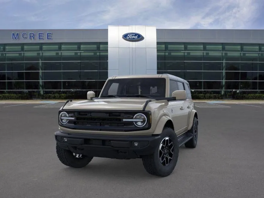 2025 Ford Bronco Outer Banks photo 1