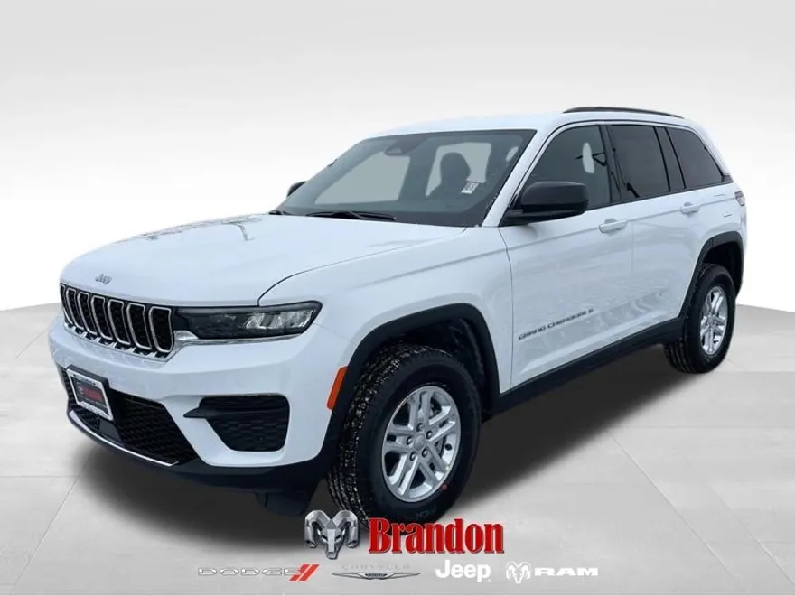 2025 Jeep Grand Cherokee Laredo photo 1