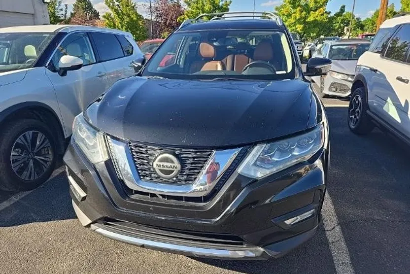 2018 Nissan Rogue SL photo 1