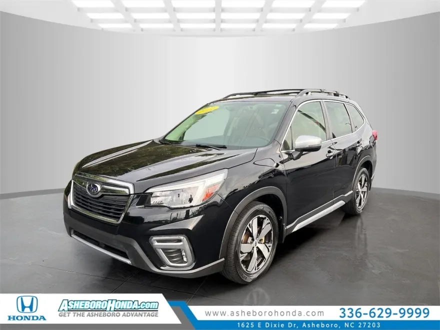 2021 Subaru Forester Touring photo 1