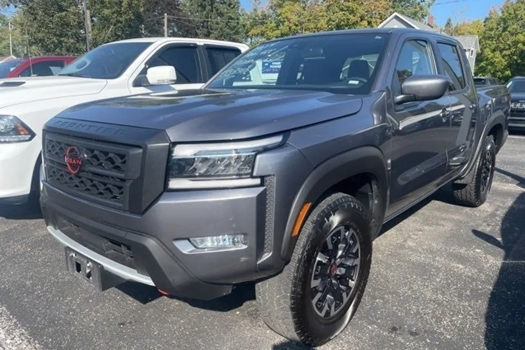 2024 Nissan Frontier Crew Cab PRO-4X photo 1